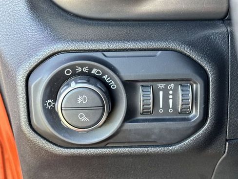 Used 2020 Jeep Gladiator Sport w/ Quick Order Package 24S image 17