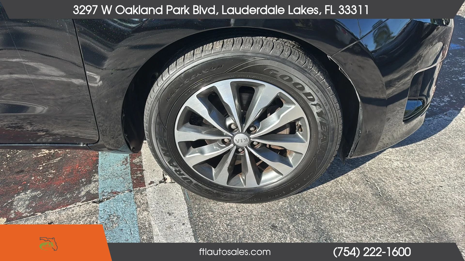 Used 2016 Kia Sedona SX FWD image 11