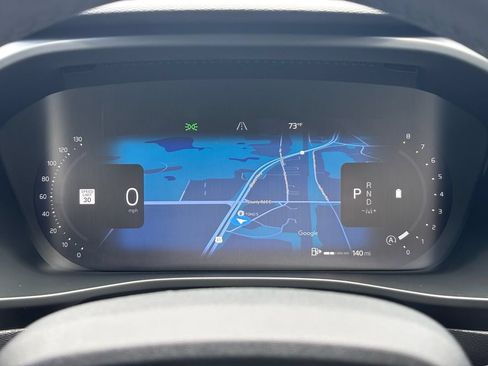 Used 2023 Volvo XC40 B5 Plus AWD/4WD image 22