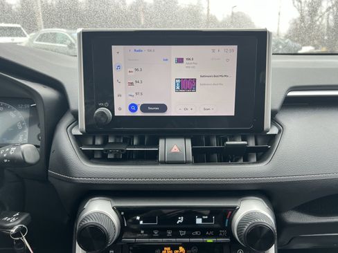 Used 2023 Toyota RAV4 LE image 17