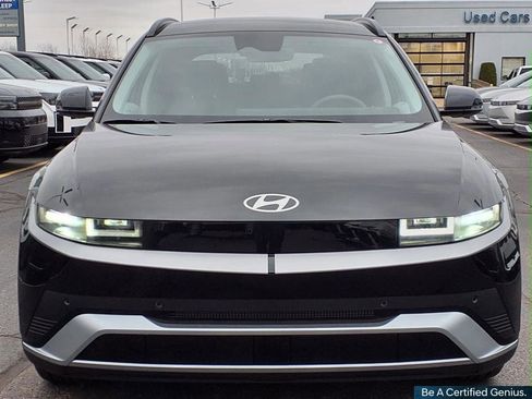 Used 2025 Hyundai Ioniq 5 SEL image 3