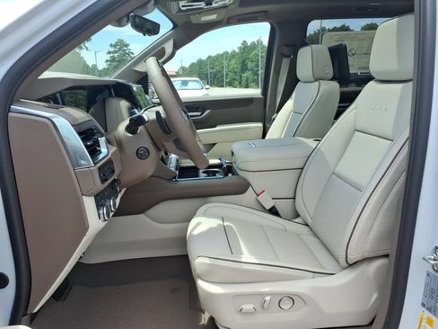 New 2026 GMC Yukon XL Denali w/ Advanced Technology Package AWD/4WD image 11