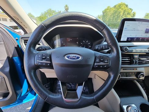 Used 2020 Ford Escape SEL FWD image 11