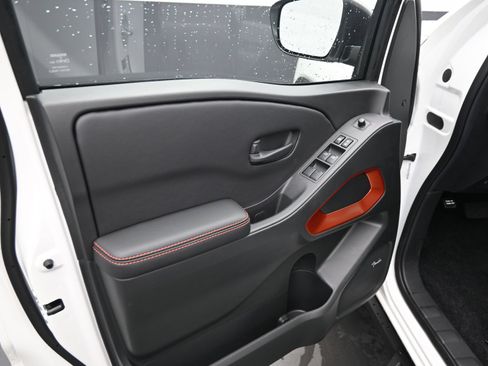 New 2026 Nissan Frontier Pro-X w/ Pro Premium Package RWD image 13