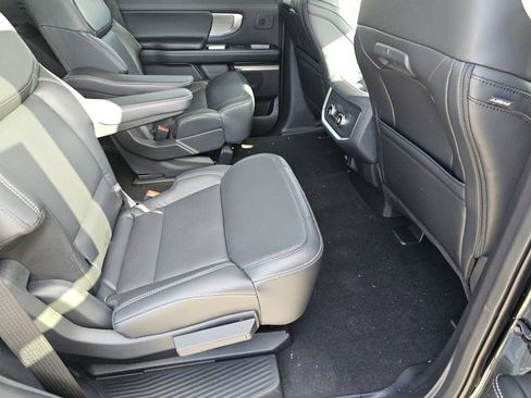 New 2026 Ford Expedition Platinum w/ Driver's Package image 27