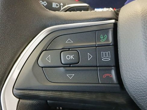 New 2026 Jeep Grand Cherokee Laredo RWD image 11