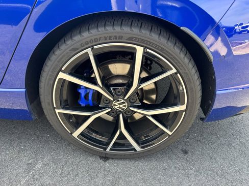 Used 2022 Volkswagen Golf R AWD/4WD image 22