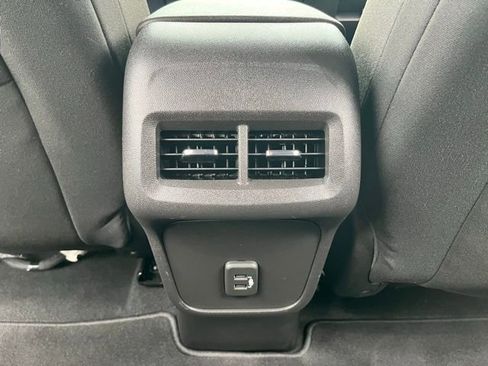 Used 2019 Chevrolet Equinox LT image 19