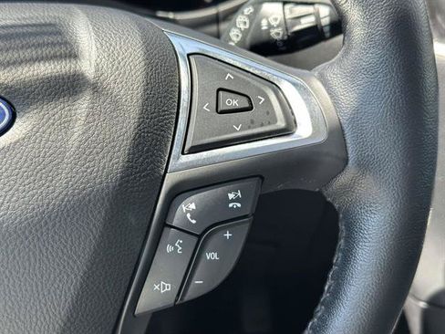 Used 2022 Ford Edge SEL w/ Convenience Package AWD/4WD image 16