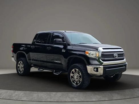 Used 2014 Toyota Tundra SR5 w/ SR5 Upgrade Package AWD/4WD image 10