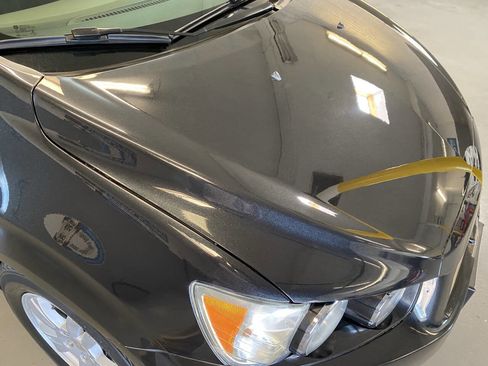 Used 2013 Chevrolet Sonic LT image 9