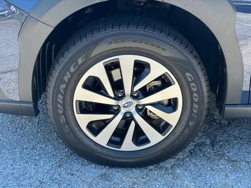 Used 2023 Subaru Outback AWD/4WD image 9