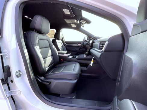 New 2026 GMC Terrain Elevation w/ Elevation Premium Package image 15