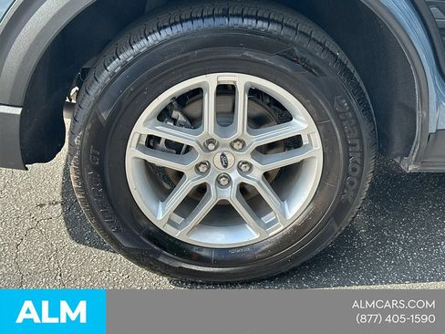 Used 2025 Ford Explorer Active AWD/4WD image 20