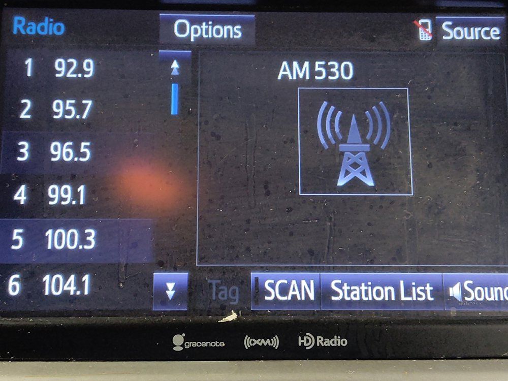 Used 2019 Toyota Highlander Plus AWD/4WD image 25