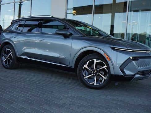 New 2025 Chevrolet Equinox EV LT FWD image 1