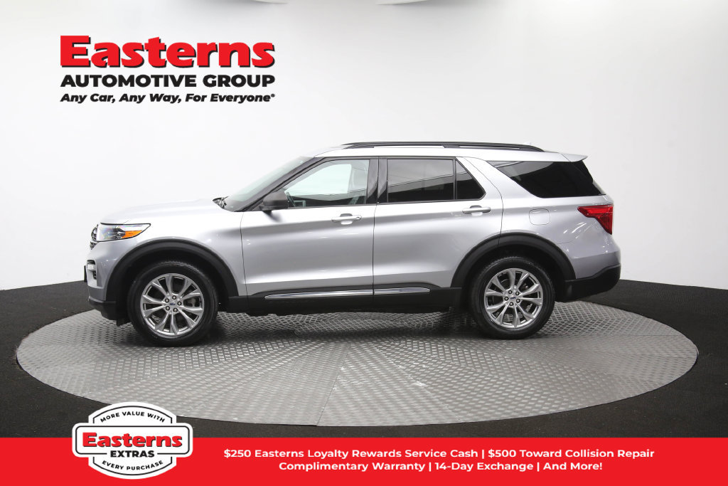 Used 2020 Ford Explorer XLT w/ Equipment Group 202A AWD/4WD image 60