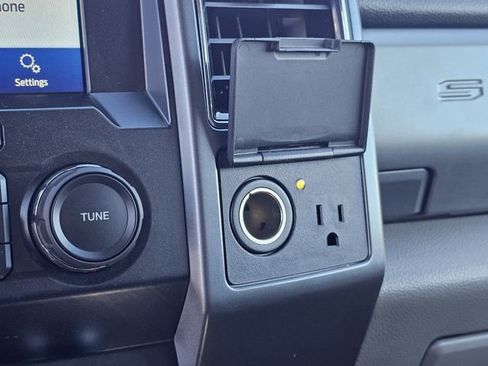 Certified 2022 Ford F250 XLT w/ XLT Premium Package image 19