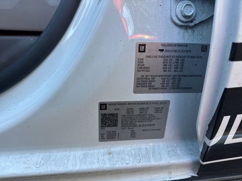 Used 2020 Chevrolet Silverado 1500 LTZ w/ LTZ Plus Package AWD/4WD image 10