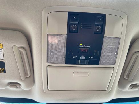 Used 2021 Lexus GX 460 Premium image 17