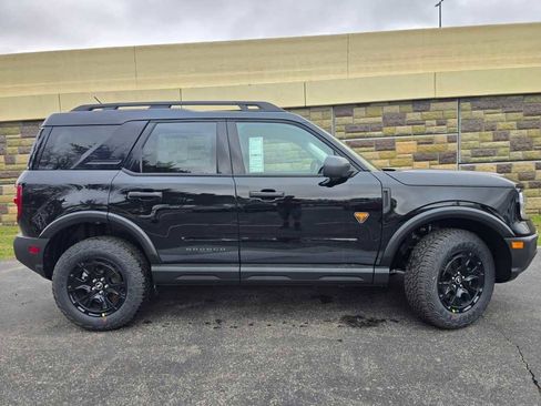 New 2026 Ford Bronco Sport Badlands w/ Sasquatch Badlands Package image 2