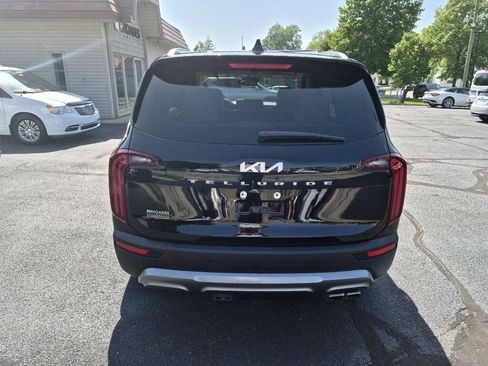 Used 2022 Kia Telluride EX w/ Towing Package FWD image 4