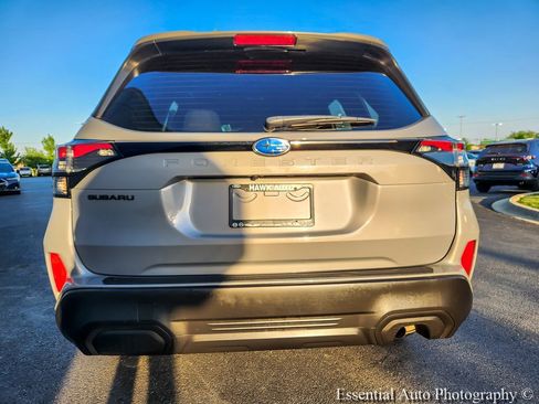 Certified 2025 Subaru Forester Premium w/ Convenience Package #1 AWD/4WD image 5