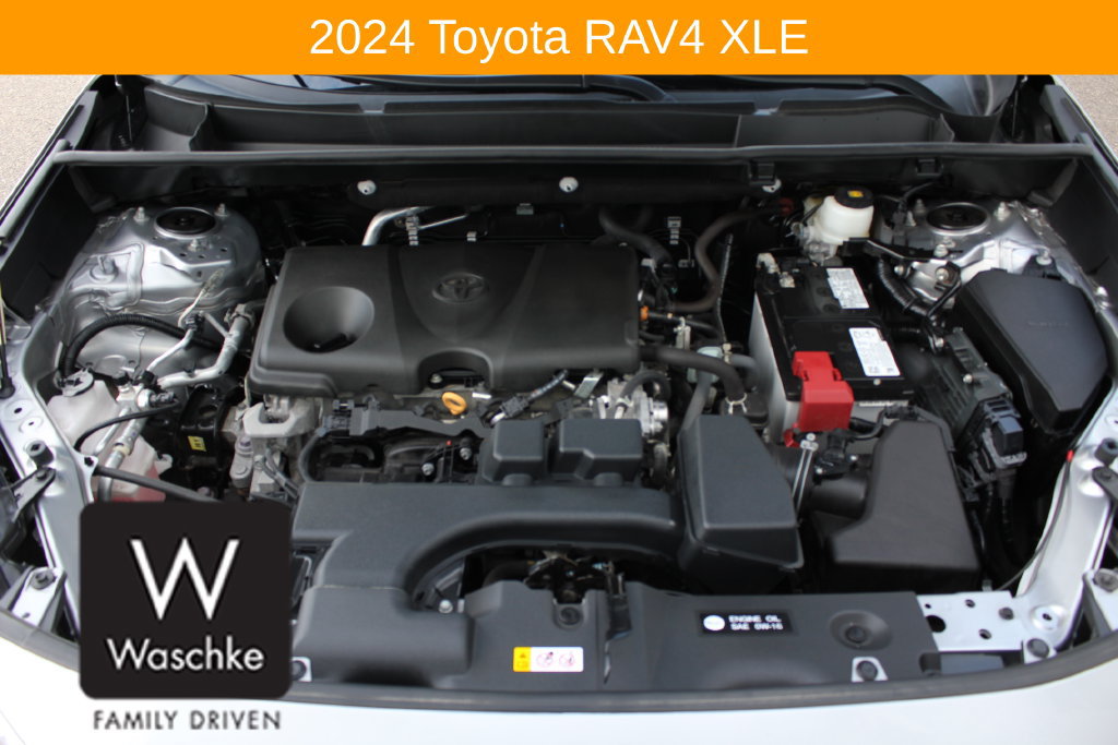 Used 2024 Toyota RAV4 XLE AWD/4WD image 9