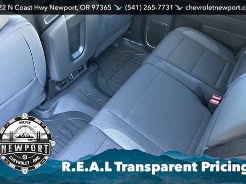 New 2026 GMC Sierra 1500 Elevation w/ LPO, Elevation Black Package AWD/4WD image 12