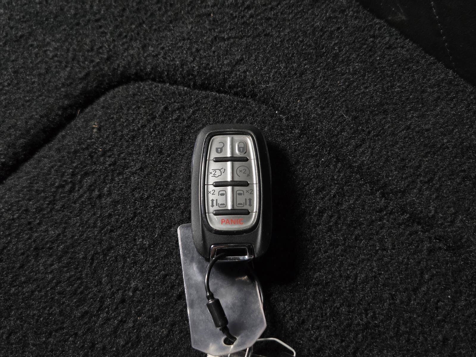 Used 2025 Chrysler Pacifica Select FWD image 33