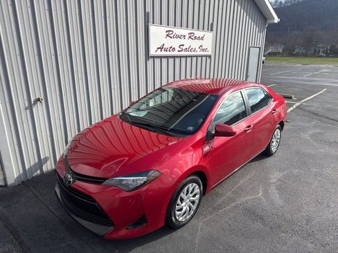 Used 2017 Toyota Corolla LE image 15