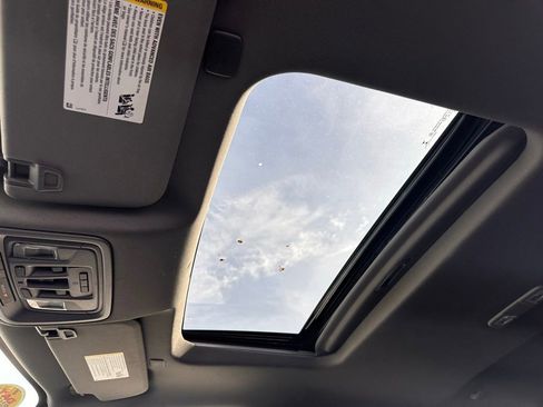 Used 2022 GMC Sierra 1500 Denali w/ Driver Alert Package II image 24