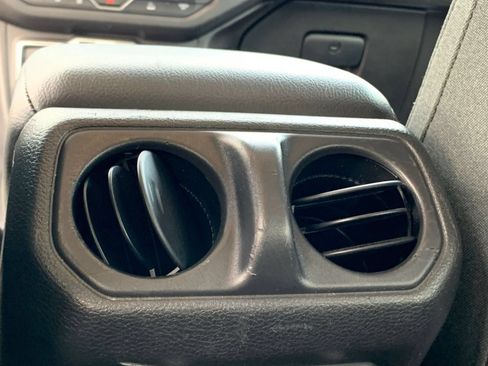 Used 2025 Jeep Wrangler Unlimited Sport AWD/4WD image 59