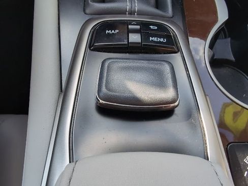 Used 2019 Lexus RX 450h AWD w/ Navigation Package image 19
