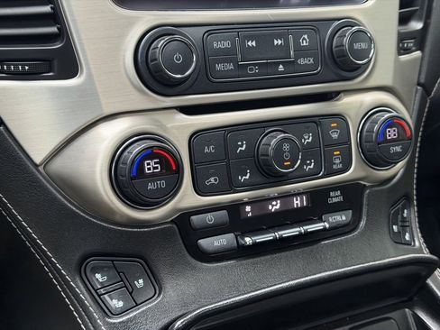 Used 2019 GMC Yukon Denali w/ Denali Ultimate Package image 13