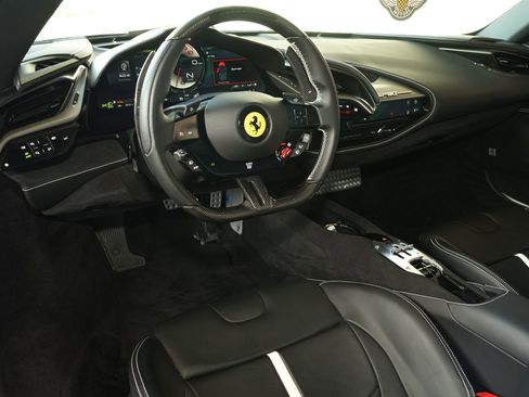 Used 2022 Ferrari SF90 Stradale image 13