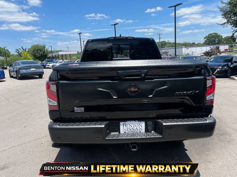 Used 2022 Nissan Titan PRO-4X w/ Pro-4x Convenience Package AWD/4WD image 8