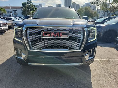 Used 2023 GMC Yukon XL Denali image 3