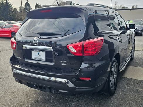 Used 2018 Nissan Pathfinder SL image 5