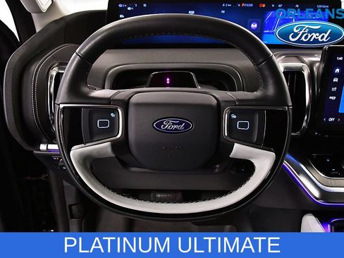 Used 2025 Ford Expedition Platinum w/ Platinum Ultimate Package AWD/4WD image 19