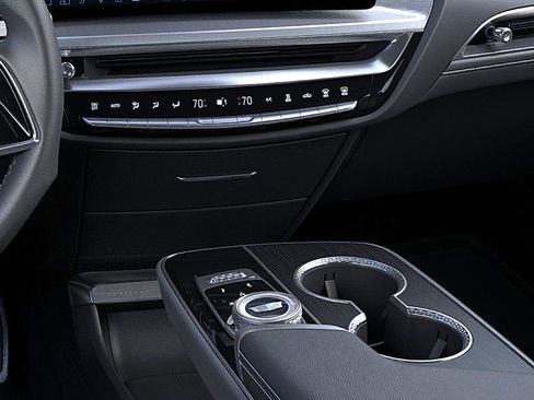 New 2026 Cadillac Lyriq V AWD/4WD image 23