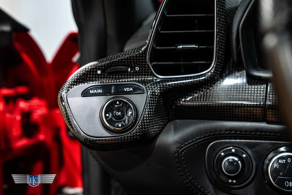 Used 2011 Ferrari 458 Italia Coupe RWD image 24