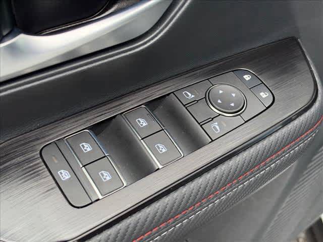 Used 2026 Nissan Kicks SR FWD image 16