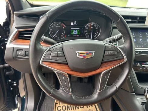 Certified 2024 Cadillac XT5 Premium Luxury w/ LPO, Floor Liner Package AWD/4WD image 14