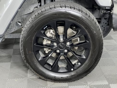 Used 2021 Jeep Wrangler Unlimited Sahara w/ Safety Group AWD/4WD image 15