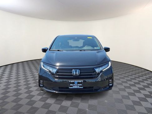 Used 2024 Honda Odyssey Sport image 2
