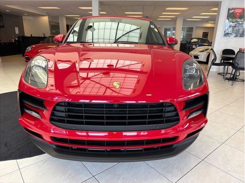 Used 2019 Porsche Macan AWD/4WD image 2