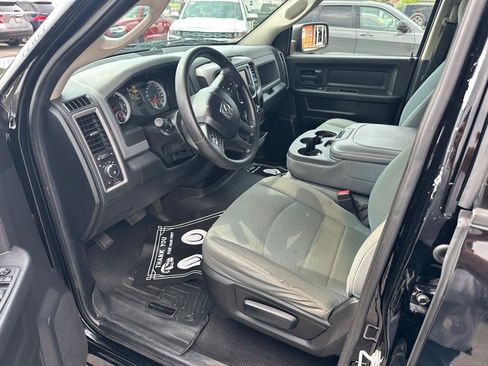 Used 2014 RAM 1500 Express w/ Black Ram 1500 Express Group AWD/4WD image 9