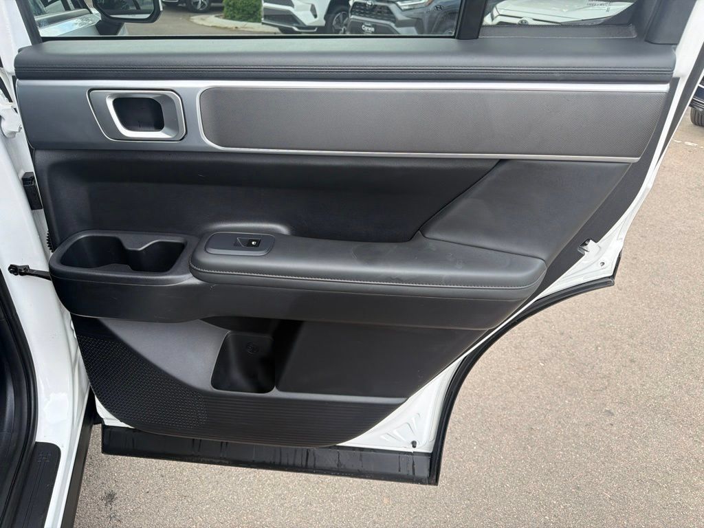 Used 2026 Hyundai Santa Fe SEL AWD/4WD image 12