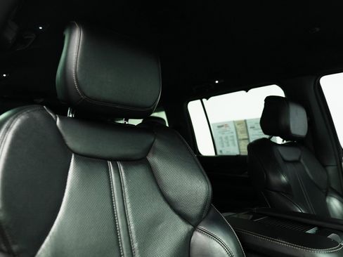 Used 2023 Jeep Wagoneer L 4WD w/ Convenience Group I image 24